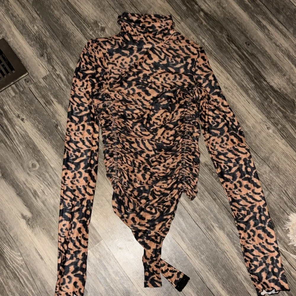 NWOT FREE PEOPLE Sz L UNDER IT ALL PRINTED MESH BODYSUIT ANIMAL LEOPARD PRINT - Picture 5 of 8